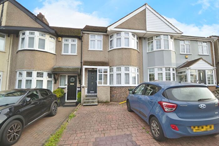 3 Bedroom Terraced House To Rent In Dorchester Avenue, Bexley, DA5