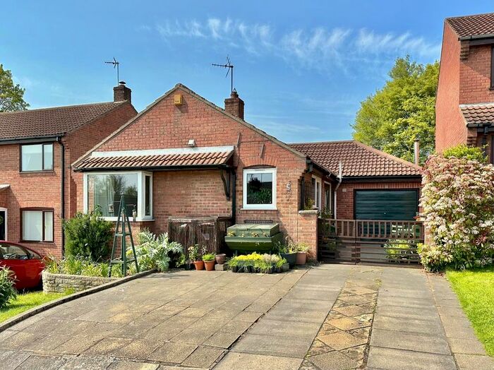4 Bedroom Detached Bungalow For Sale In Birdforth Way, Ampleforth, York, YO62