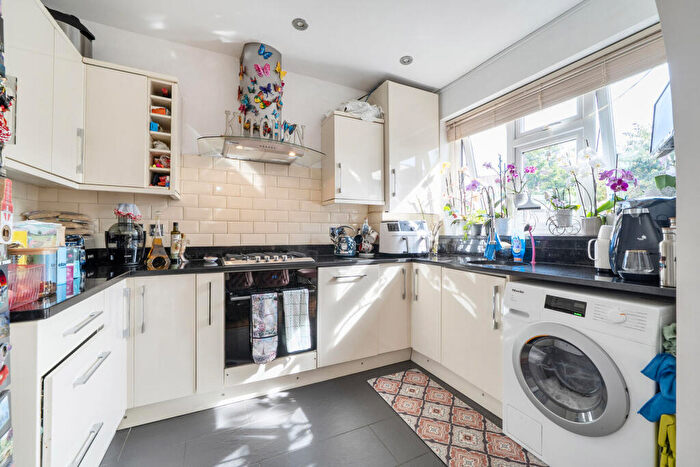 5 Bedroom House For Sale In Lodge Road, Croydon, CR0