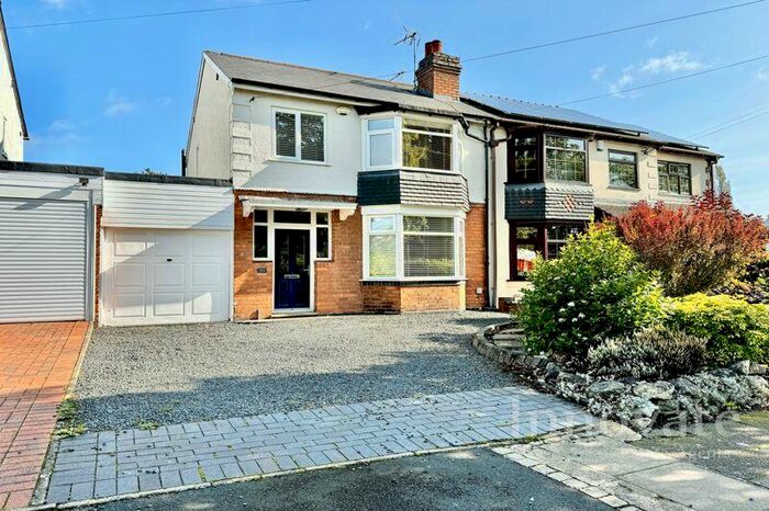 3 Bedroom Semi-Detached House To Rent In Balden Road, Birmingham, B32