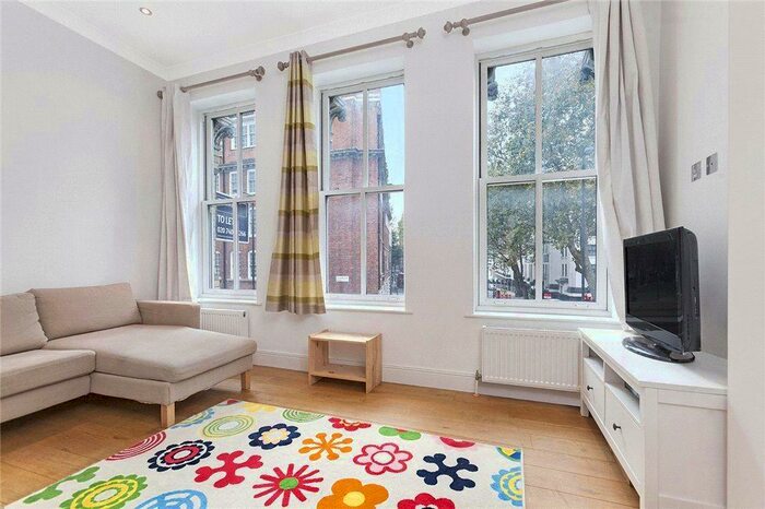 2 Bedroom Apartment To Rent In Farringdon Road, Clerkenwell, London, EC1R
