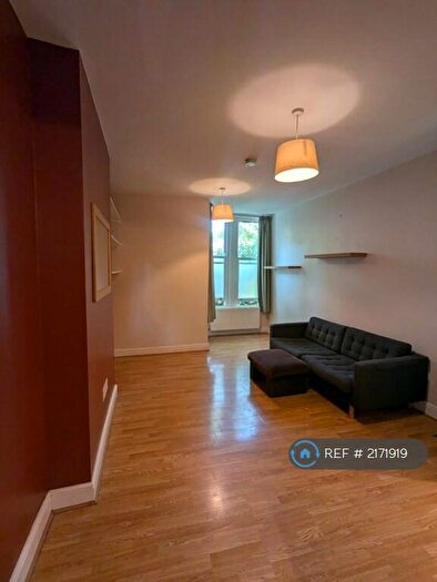 1 Bedroom Flat To Rent In Baldwin Crescent, London, SE5