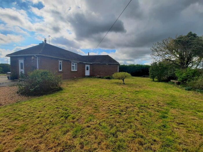 3 Bedroom Detached Bungalow For Sale In Sixteen Foot Bank, Stonea, March, PE15