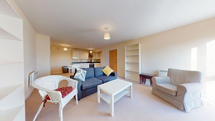 2 Bedroom Flat To Rent In Manor Street, Cardiff, CF14