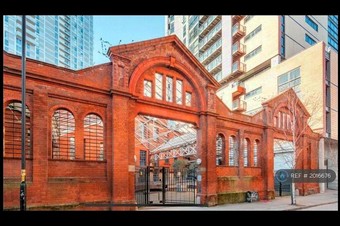 2 Bedroom Flat To Rent In Sorting Office, Manchester, M3