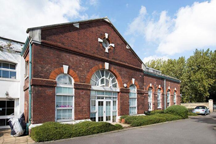 1 Bedroom Apartment To Rent In Woolwich Manor Way, North Woolwich, E16