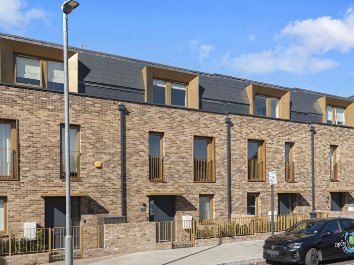 5 Bedroom Terraced House For Sale In Wilna Road, London, SW18