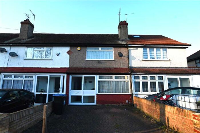 2 Bedroom House To Rent In Middleham Road, London, N18