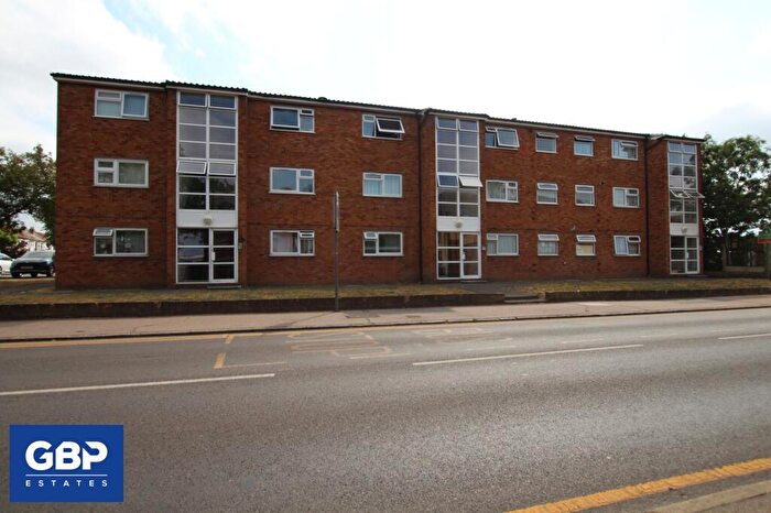 1 Bedroom Flat To Rent In South Street, Romford, RM1