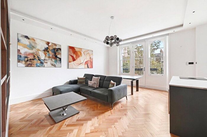 2 Bedroom Flat To Rent In Carlton Vale, London, NW6