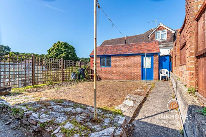 2 Bedroom Detached Bungalow For Sale In Mount Pleasant Drive, Bournemouth, BH8