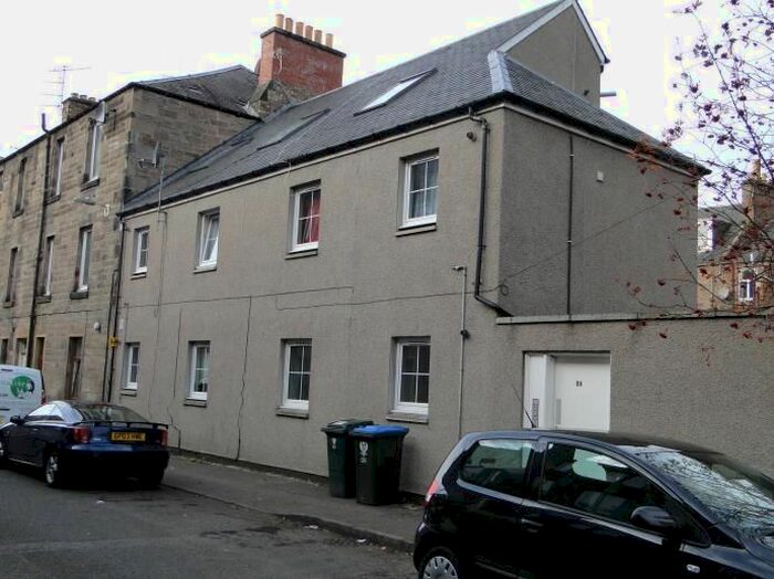 2 Bedroom Flat To Rent In Inchaffray Street, Perth, PH1