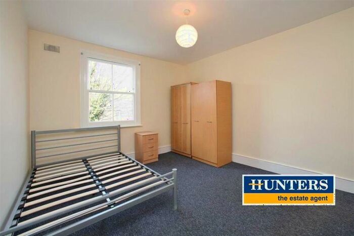 2 Bedroom Flat To Rent In Cornwall Gardens, London, NW10