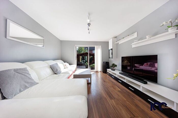 2 Bedroom Terraced House For Sale In Canterbury Close, London, E6