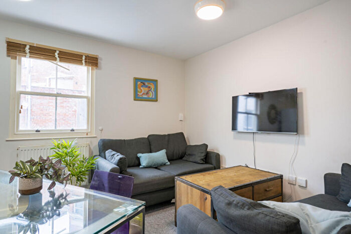 5 Bedroom Flat To Rent In The Tannery, Exeter, EX4