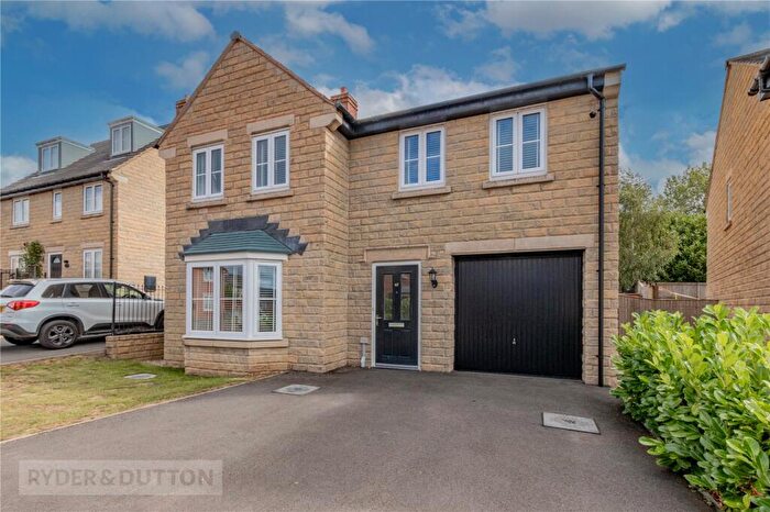 4 Bedroom Detached House For Sale In Hawthorn Drive, Glossop, Derbyshire, SK13