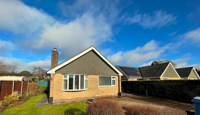 2 Bedroom Detached Bungalow For Sale In Hewley Drive, West Ayton, Scarborough, YO13