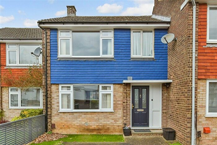 3 Bedroom Terraced House For Sale In Bayswater Drive, Rainham, Gillingham, Kent, ME8