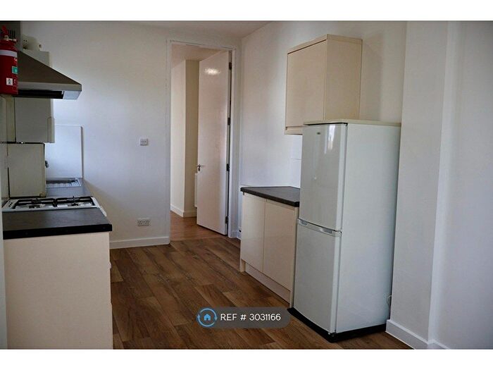 1 Bedroom Maisonette To Rent In St. James Road, Sutton, SM1