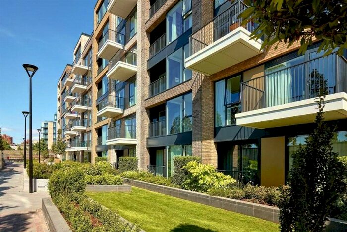 1 Bedroom Flat To Rent In Lockgate Road, London, SW6