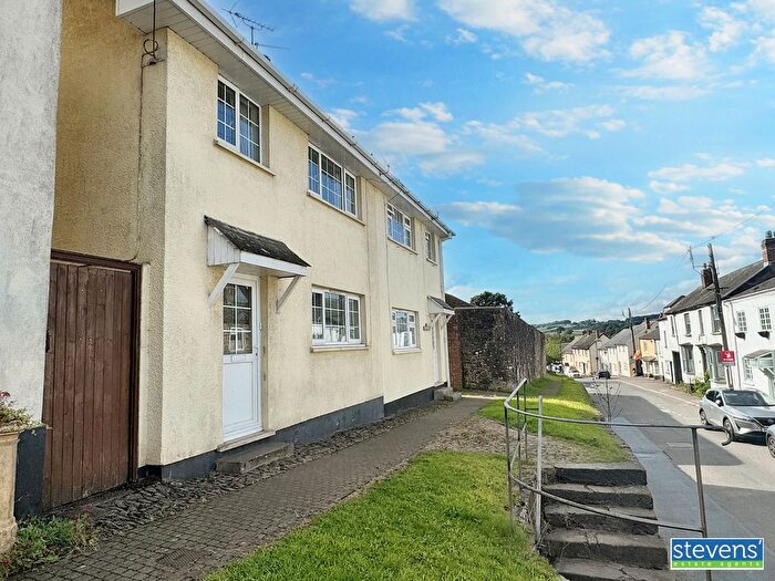 3 Bedroom Semi-Detached House For Sale In Bow, Crediton, Devon, EX17