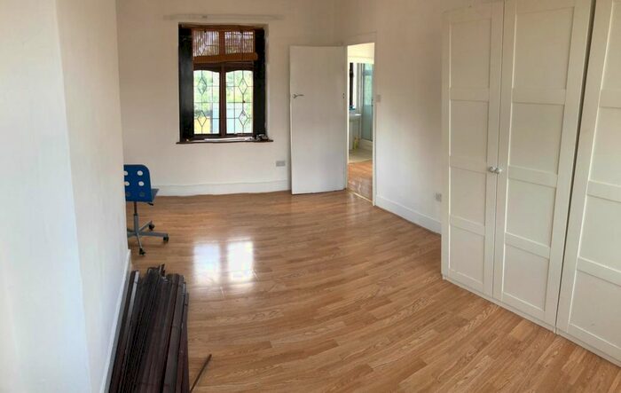 4 Bedroom Terraced House To Rent In Eastern Avenue, Ilford IG4