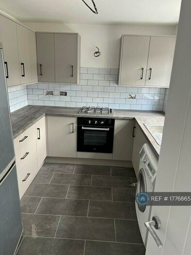 3 Bedroom End Of Terrace House To Rent In Hardwick Crescent, Syston, Leicester, LE7