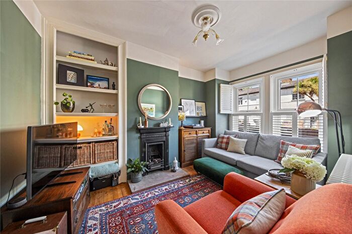 2 Bedroom Terraced House For Sale In Linkfield Road, Isleworth, TW7