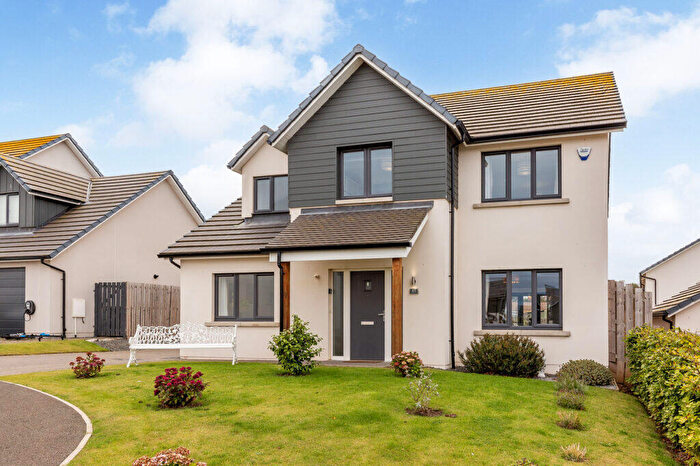 4 Bedroom Detached House For Sale In McLeod Green, North Berwick, EH39