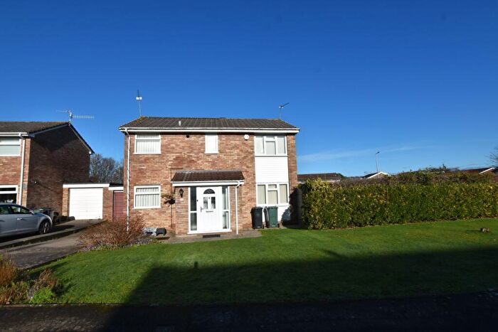 4 Bedroom Detached House For Sale In Trinity Road, Nailsea, Bristol, BS48