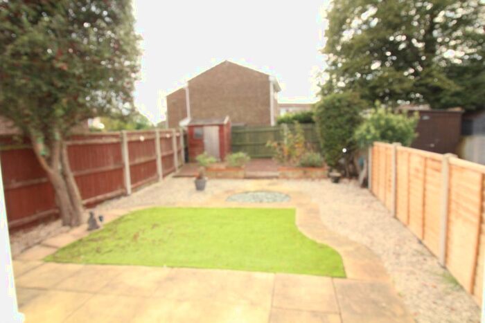 2 Bedroom End Of Terrace House To Rent In Begonia Close, Chelmsford, CM1