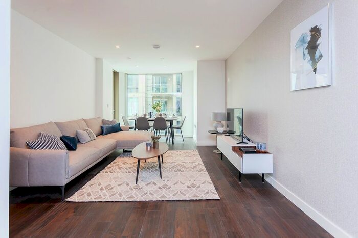 2 Bedroom Flat To Rent In Royal Mint Street, Tower Hill, E1