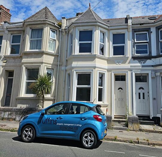 3 Bedroom Terraced House To Rent In Pennycomequick, Plymouth, PL3