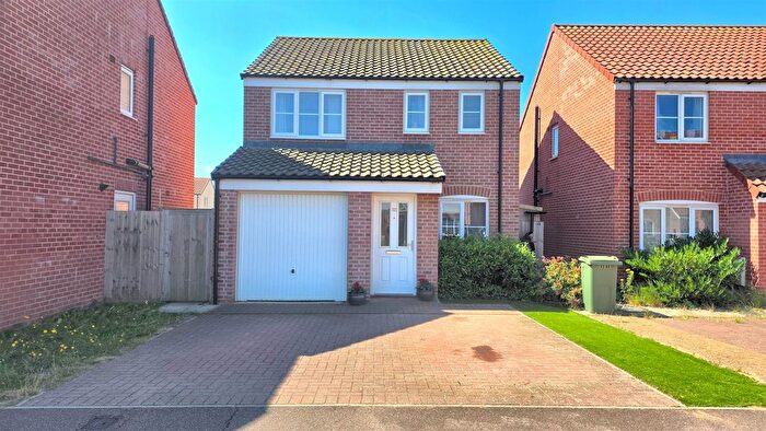 3 Bedroom Detached House For Sale In Colby Drive, Bradwell, NR31