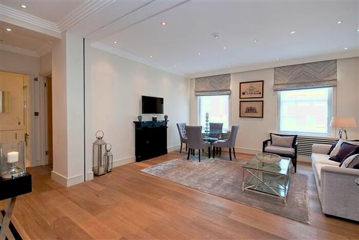 2 Bedroom Flat To Rent In Lowndes Square, London, SW1X