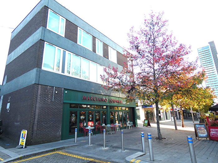 1 Bedroom Property To Rent In Albion House, Commercial Way, Woking, GU21