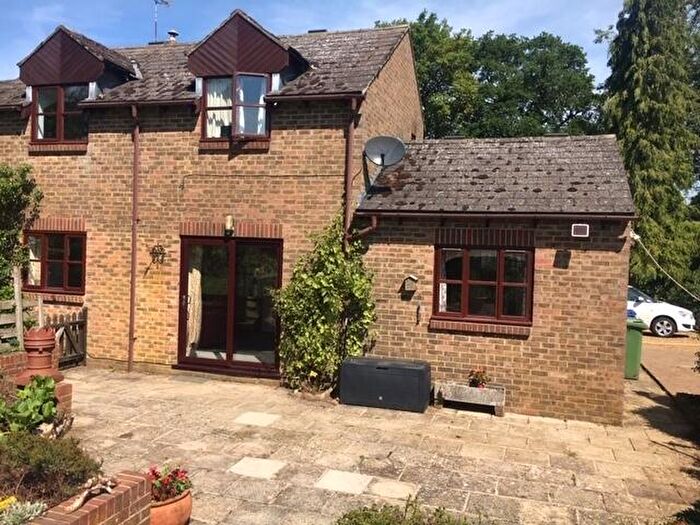 1 Bedroom Flat To Rent In Sulgrave Road, OX17