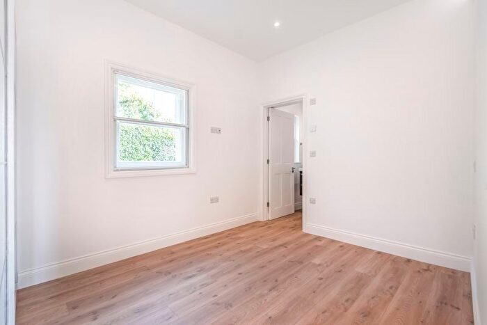 2 Bedroom Detached Bungalow To Rent In Bed Detached Bungalow With Garage, Pembury Road, Tunbridge Wells, TN2