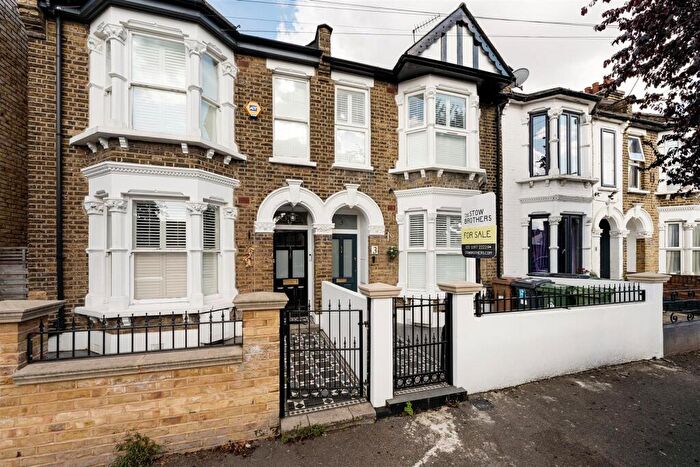 5 Bedroom Terraced House For Sale In Dyers Hall Road, Leytonstone, E11