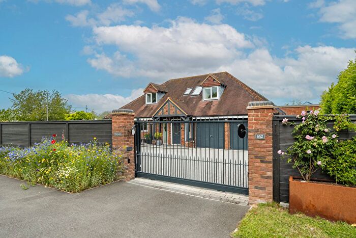 4 Bedroom Detached House For Sale In Aylesbury Road, Wendover, HP22