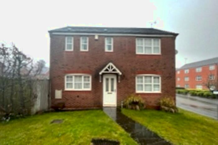 3 Bedroom Detached House To Rent In Hollymoor Way, Northfield, Birmingham, B31