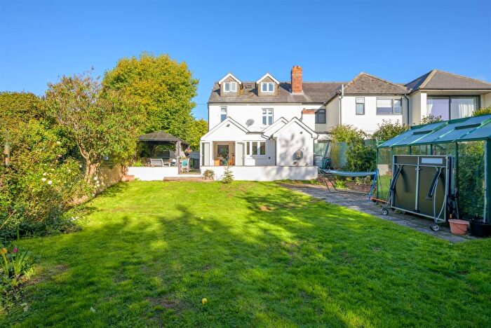 4 Bedroom Semi Detached House For Sale In Beech Lane, Woodcote, RG8
