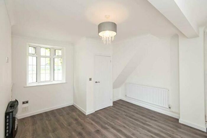 2 Bedroom End Of Terrace House To Rent In Oxcroft Lane, Bolsover, S44