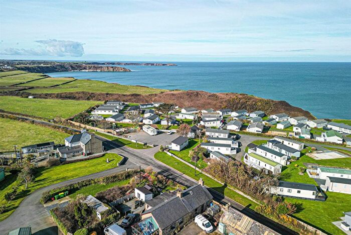 3 Bedroom Chalet For Sale In Aberafon, Nefyn, Pwllheli, LL53