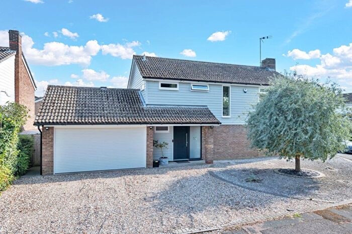 4 Bedroom Detached House For Sale In The Paddock, Harston, CB22