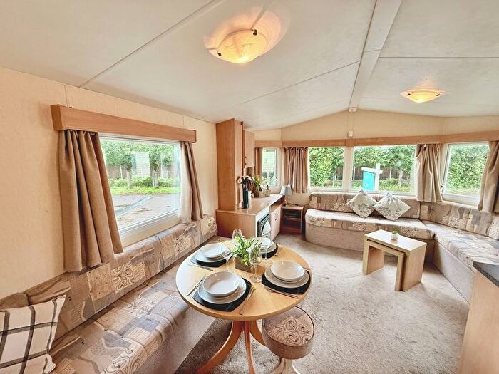 2 Bedroom Mobile/park Home For Sale In Breydon Waters, Butt Lane, Burgh Castle, Great Yarmouth, NR31