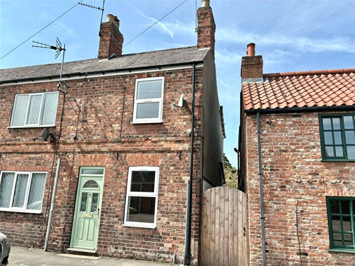 2 Bedroom End Of Terrace House For Sale In High Street, Hook, Goole, East Yorkshire, DN14