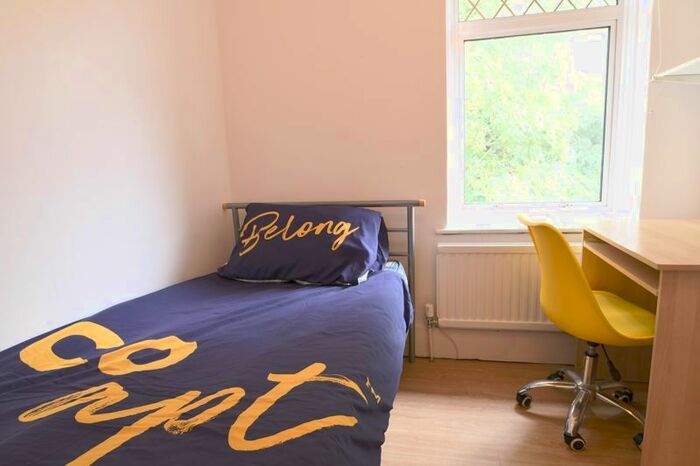 1 Bedroom Semi-detached House To Rent In Newick Road, Brighton, BN1