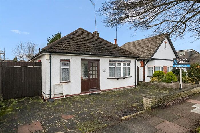 2 Bedroom Detached Bungalow For Sale In Glenalla Road, Ruislip, HA4