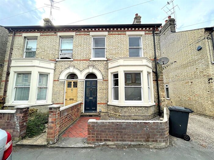 5 Bedroom House To Rent In Hemingford Road, Cambridge, CB1